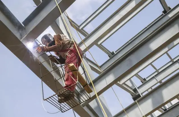 7 Pirsgirêkên Mezin ên Struktura Steel Kevneşopiya Anti-Corrosion